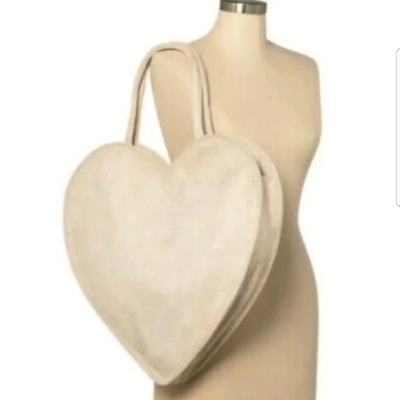 Erin Fetherston for Target cream heart shape tote NWT - Picture 3 of 5